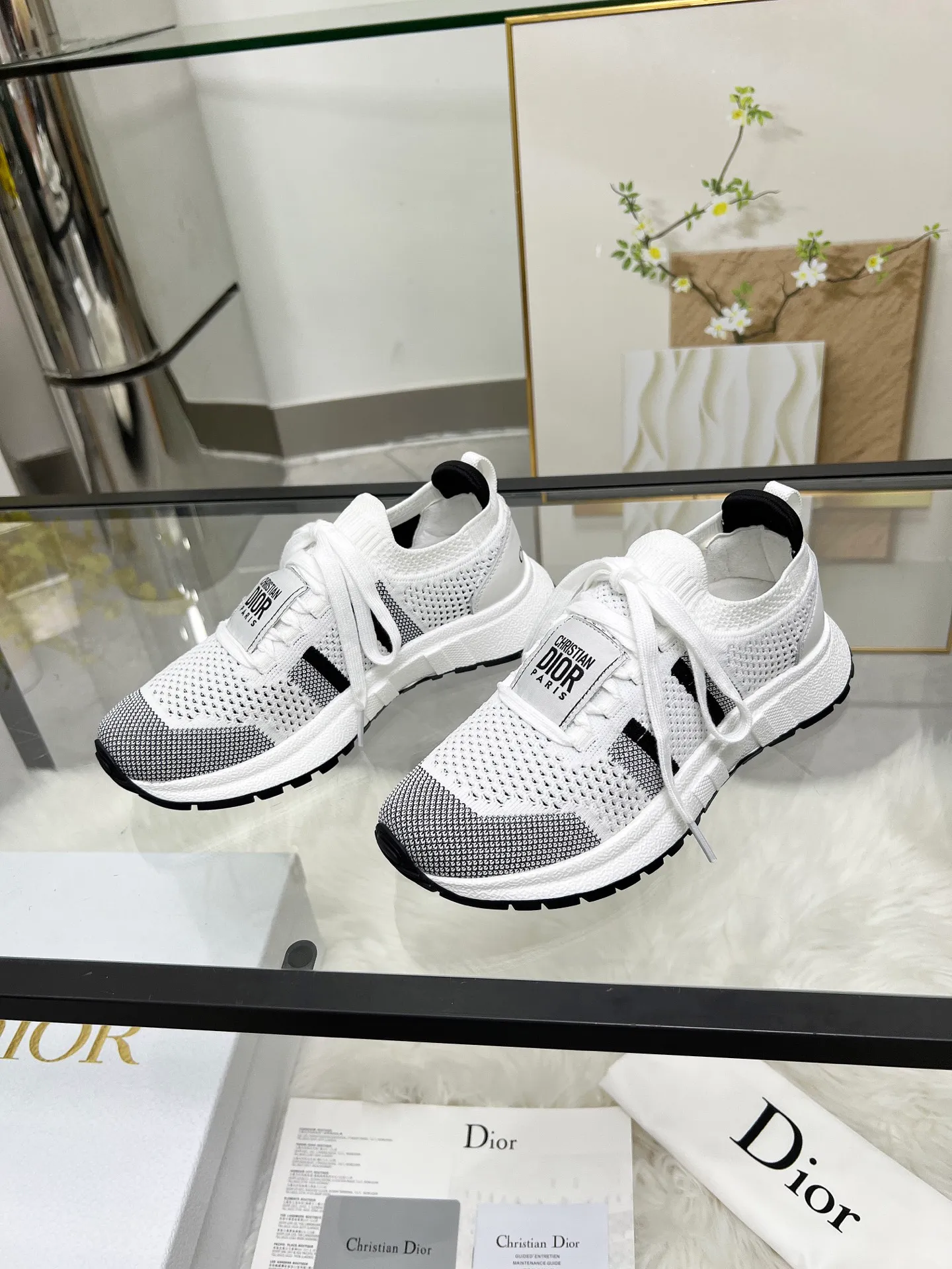💕💕Factory direct selling price p480💕💕 Product trademark: Dior "Dior" casual shoes Regular size: 35-44 Product material: Selected cowhide stitching breathable mesh mesh lining original outsole